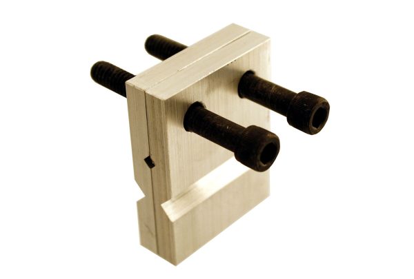 Small Stake Holder #1037, Item No. 37.619