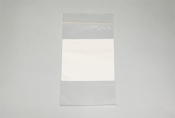 Economy Plastic Bags with White Label Block, 3" x 5", Box of 1000, Item No. 61.13301